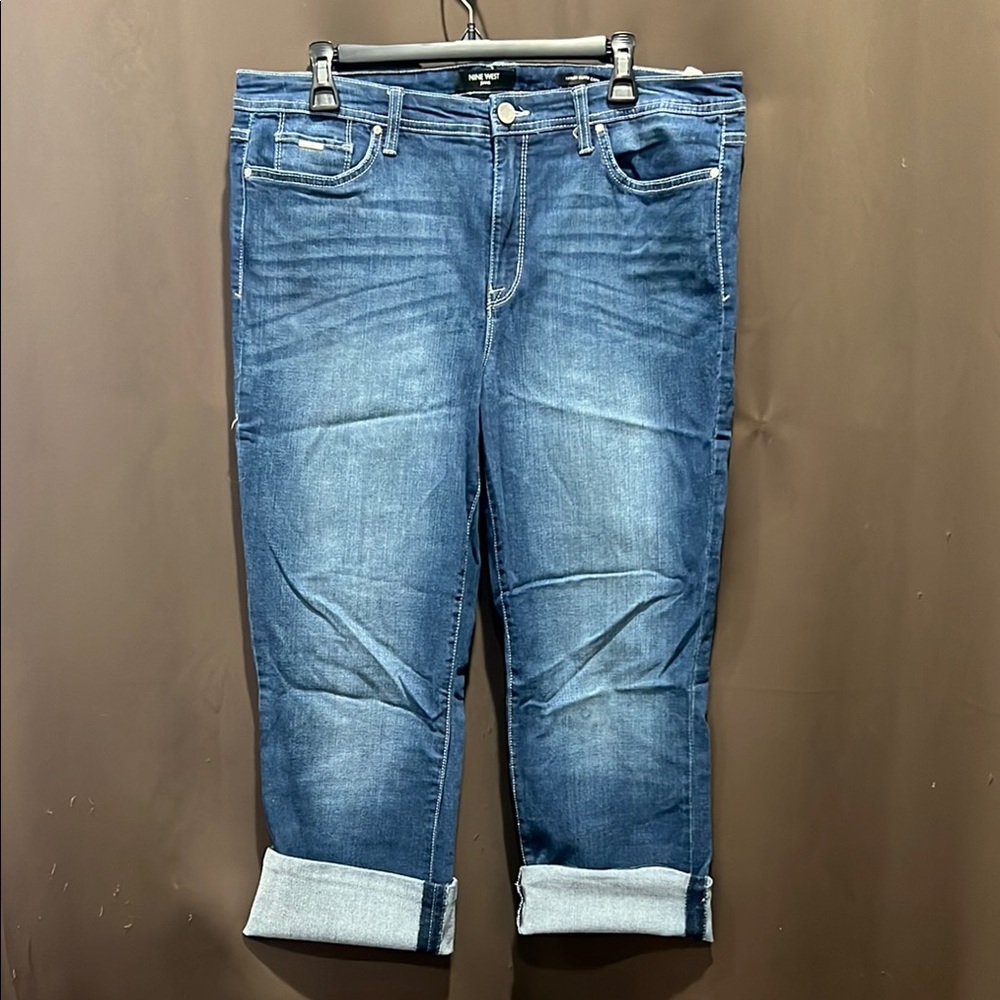 Nine West Taylor Cuffed Capri, Size 14